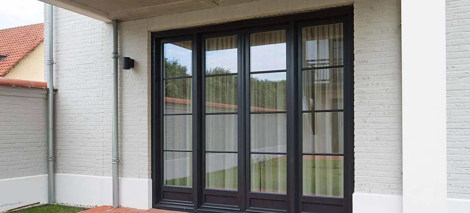 Ventana Zendow Neo Premium instalada mostrando su diseño elegante y moderno